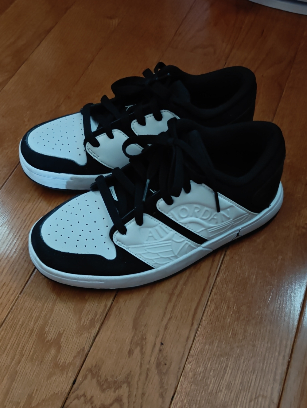 Jordan Men's Low-Top Sneakers - Black & White